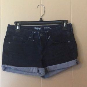 Mossimo Denim Mid-Rise Midi shorts